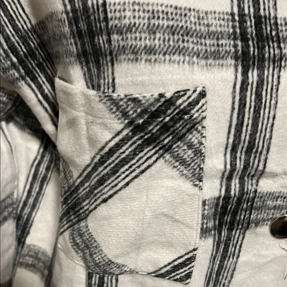 Plaid Button-Up Shirt Jacket - Picture 6 of 11